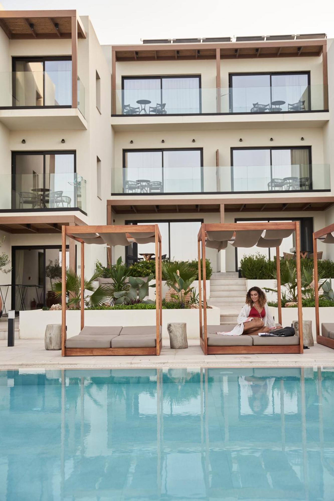 Irida Hotel Agia Pelagia Exterior photo